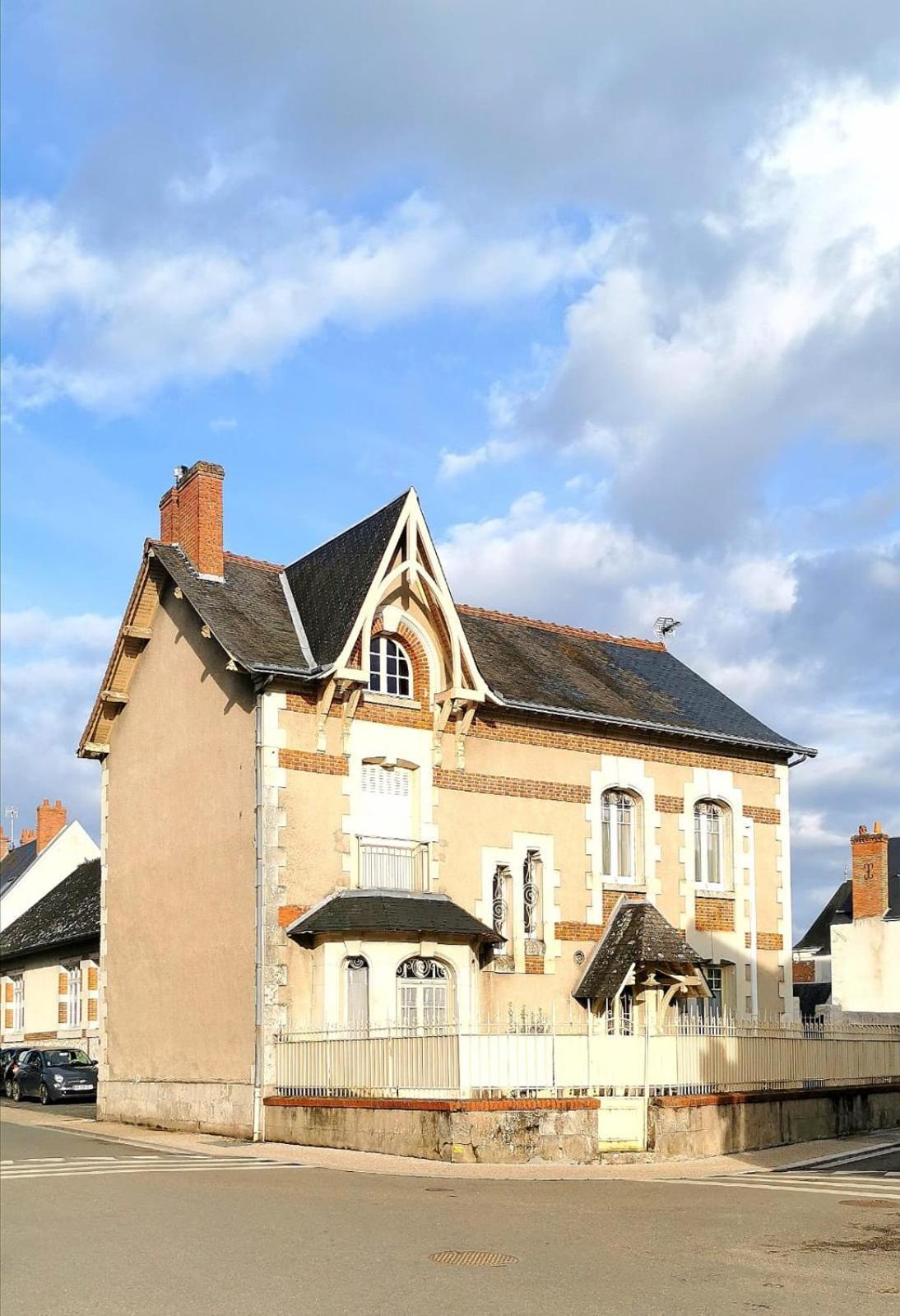 Chez Chris Hotel Cour Cheverny Bagian luar foto