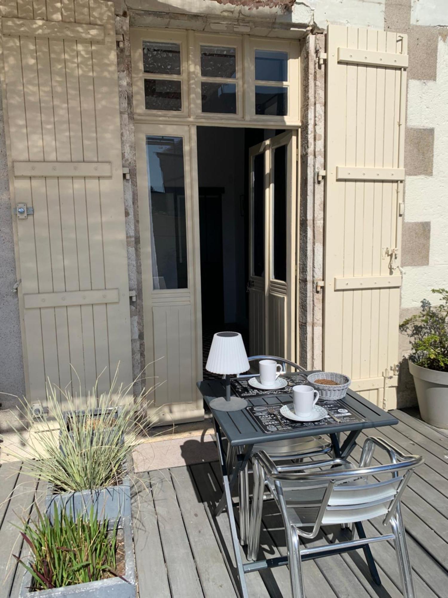 Chez Chris Hotel Cour Cheverny Bagian luar foto